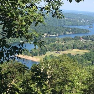 Meet your Posher, Lis M